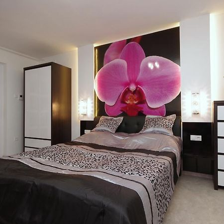 Regina Delux Apartman Gyula Exteriör bild