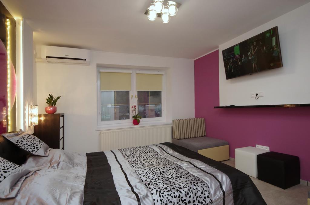 Regina Delux Apartman Gyula Exteriör bild
