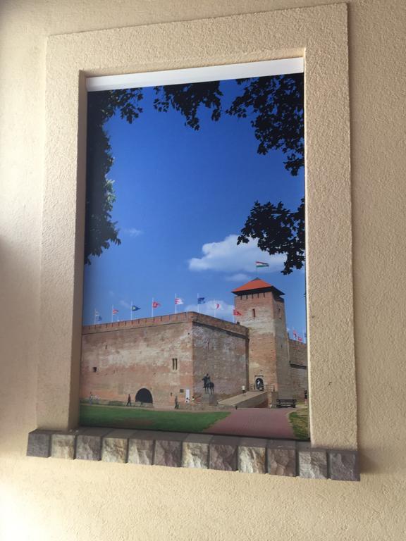 Regina Delux Apartman Gyula Exteriör bild