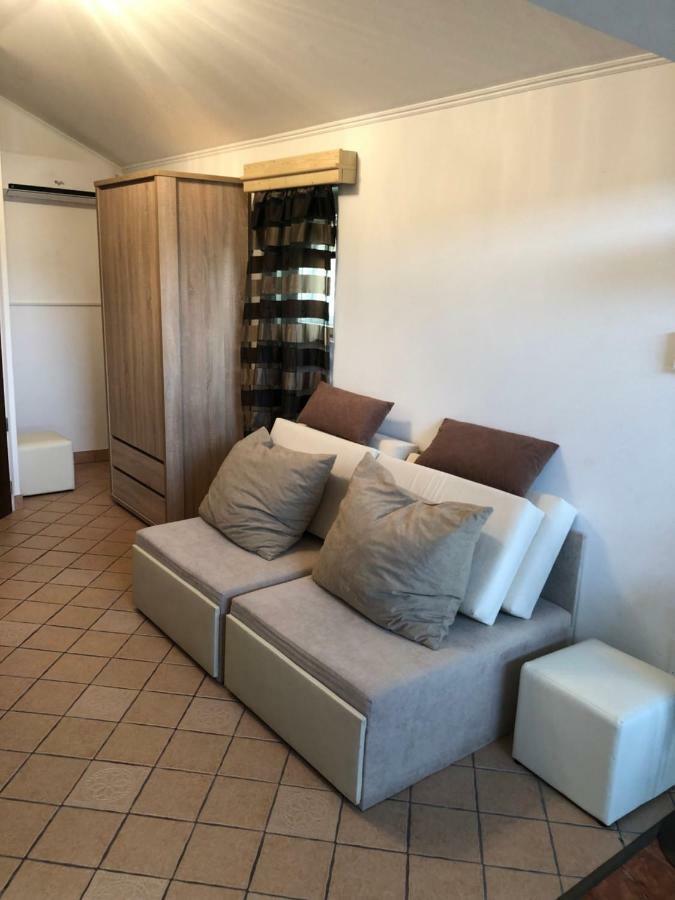 Regina Delux Apartman Gyula Exteriör bild
